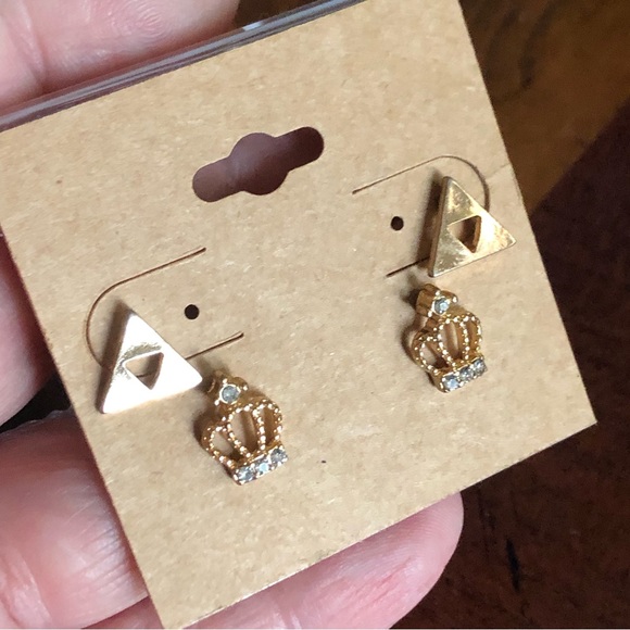 Set of two gold tone pairs of fashion post earrings - Picture 3 of 4